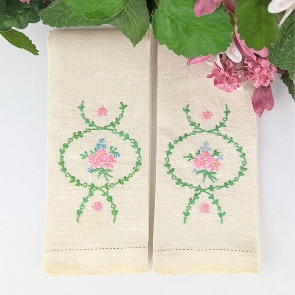 Pair of Embroidered Linen Tea Towels Vintage Cream Linen Hand Towels Pink Floral - Picture 2 of 10